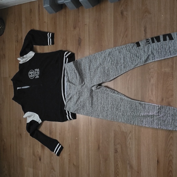 VS PINK OUTFIT 💖 - Picture 10 of 10